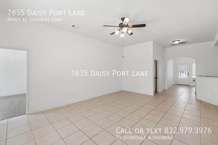 7635 Daisy Port Ln - Photo 2 of 23