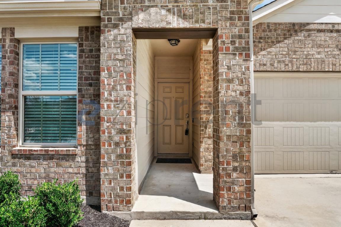 21417 Bird Wing Dr - Photo 5 of 38