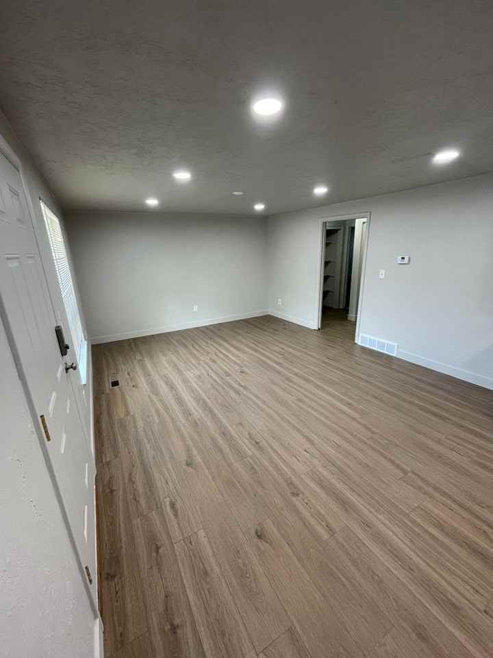 1875 S Edison St - Photo 7 of 16
