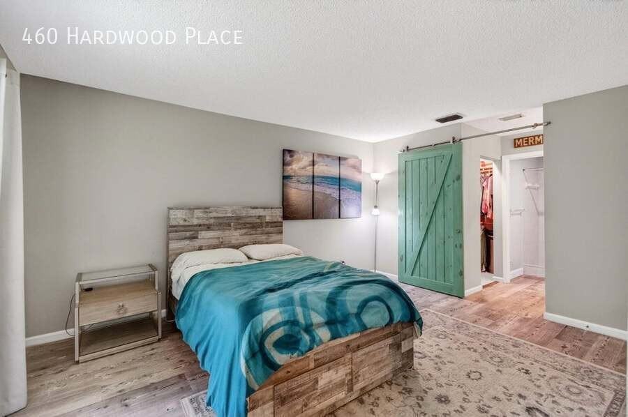 460 Hardwood Pl - Photo 5 of 11