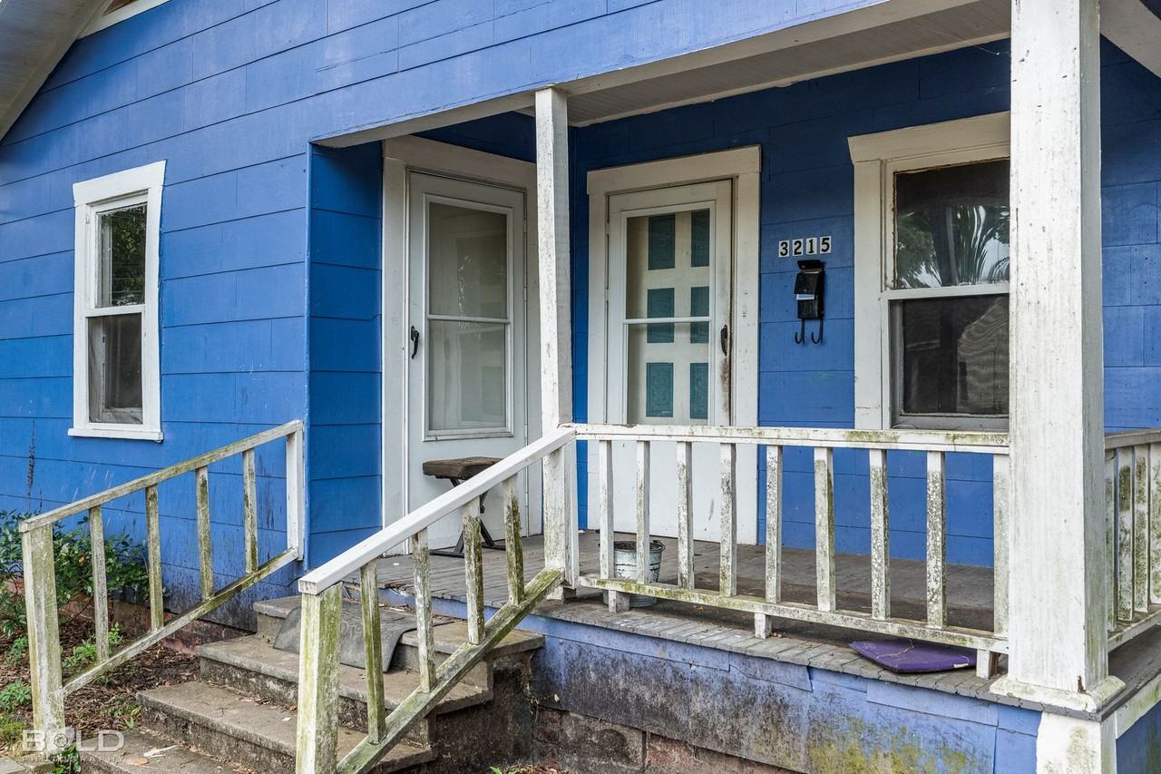3215 Penick St - Photo 3 of 8
