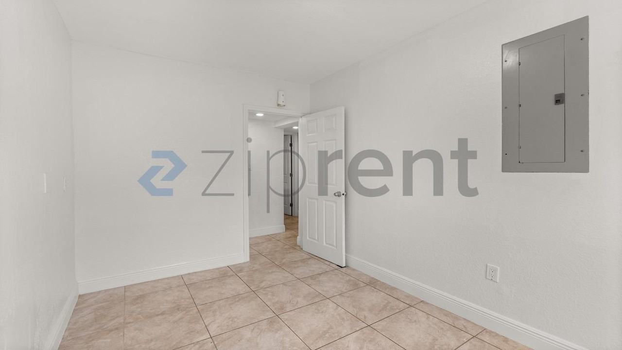 275 Nw 81st St - Photo 7 of 10