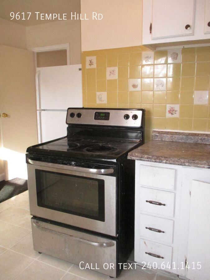 9617 Temple Hill Rd - Photo 7 of 22