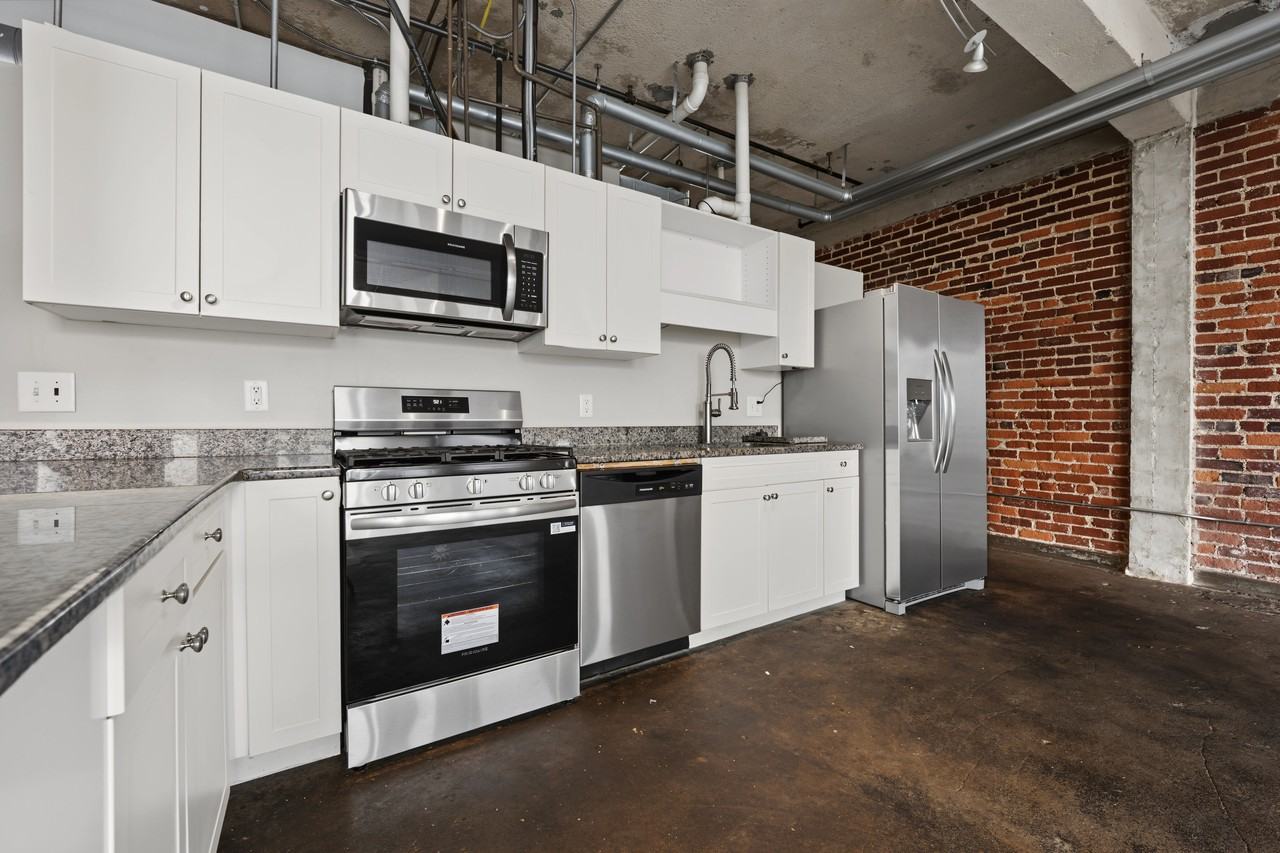 95 Forsyth St Nw #4B - Photo 3 of 38