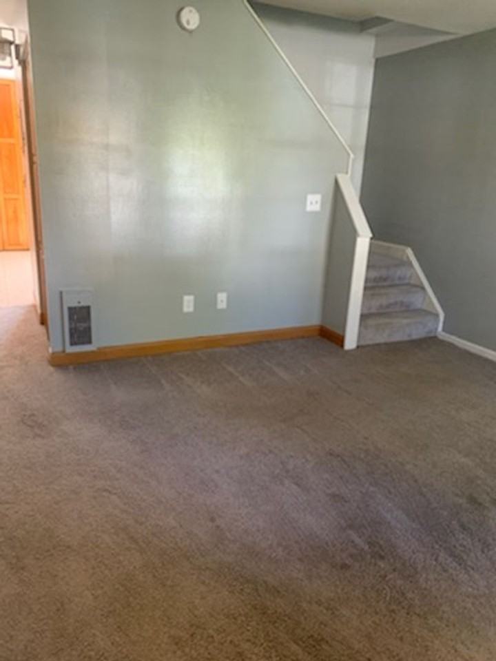 967 Stratford Ct - Photo 7 of 25