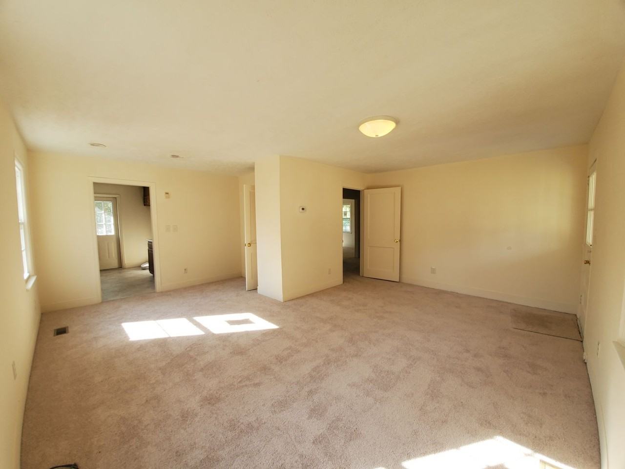 905 Fulton St - Photo 3 of 20