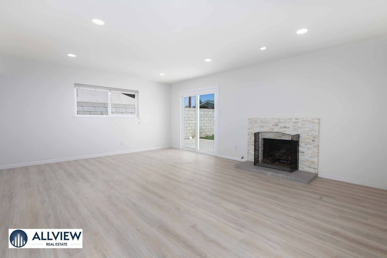 13662 Riata St - Photo 2 of 32