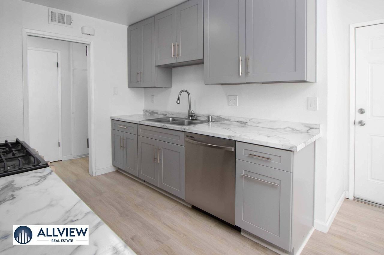 13662 Riata St - Photo 5 of 32