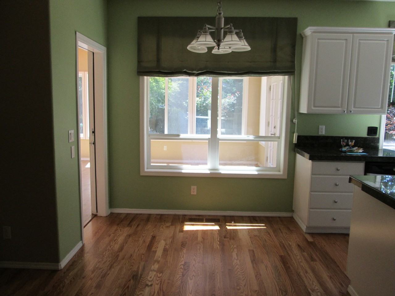 12540 Nw Brimpton Ct - Photo 5 of 27