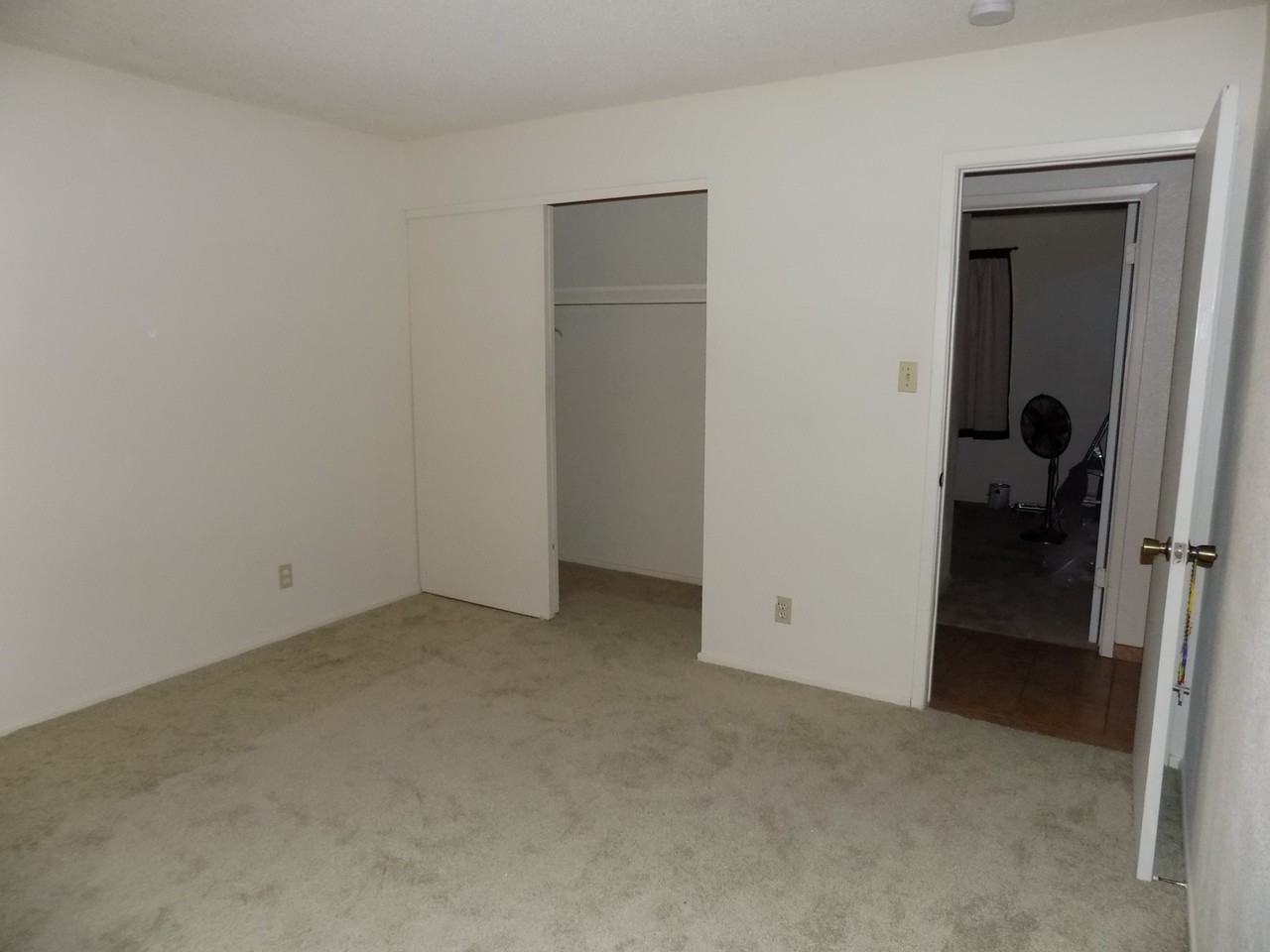 4544 W 18th St - Photo 7 of 11