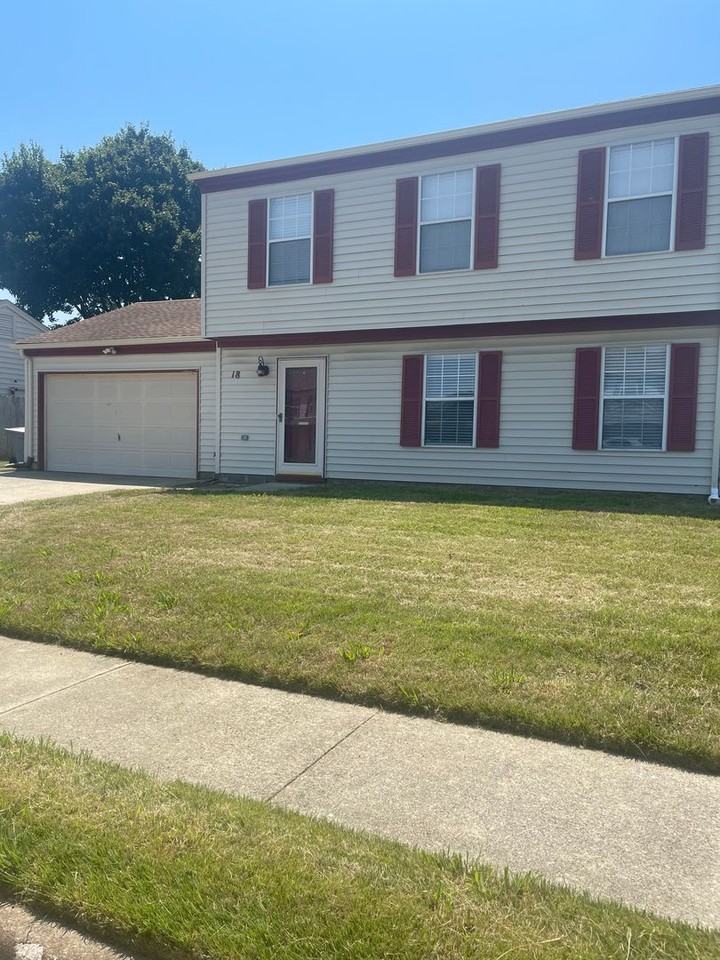 18 Harrogate Ln - Photo 2 of 33