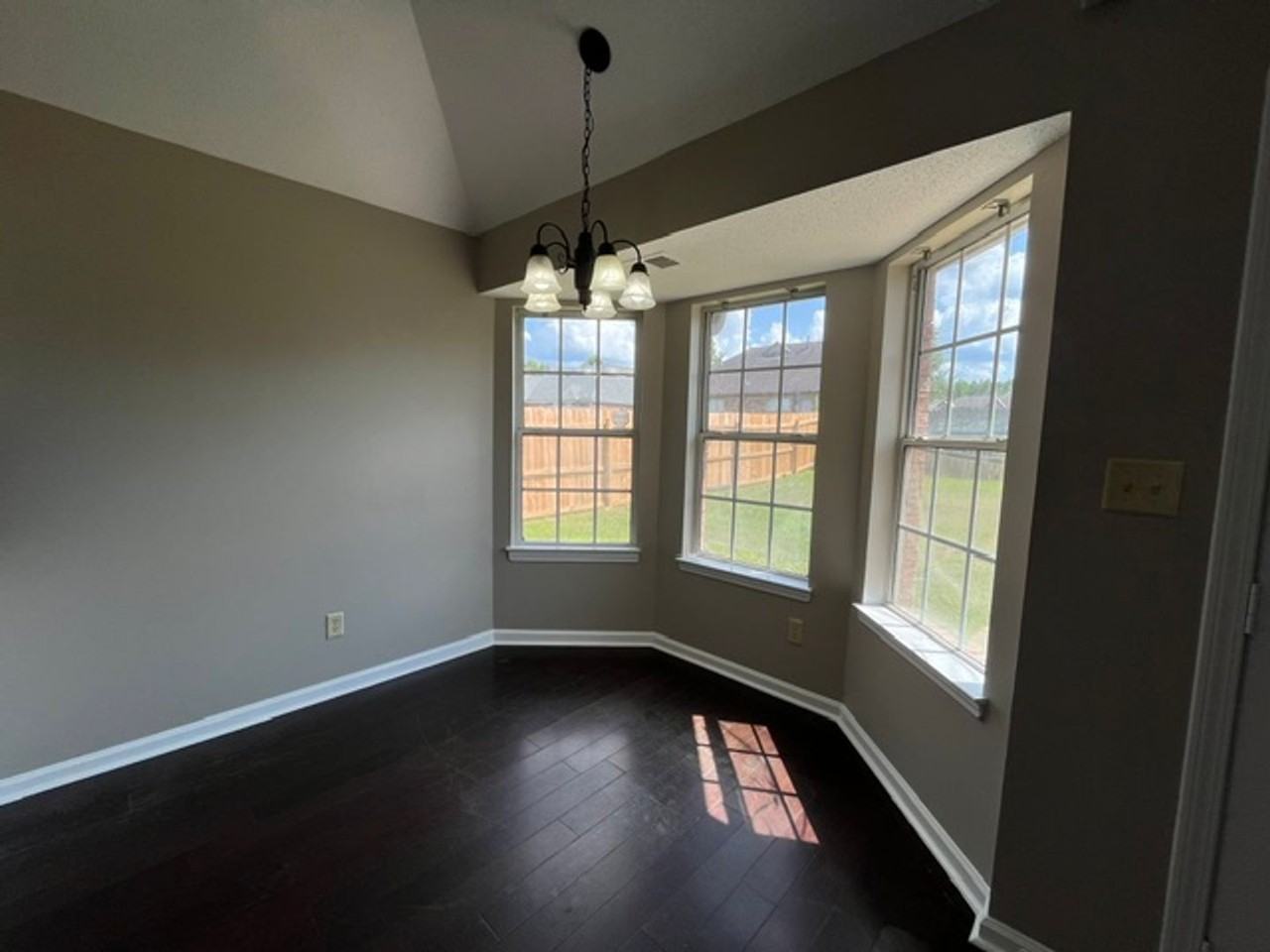 4305 Carroll Dr W - Photo 3 of 12