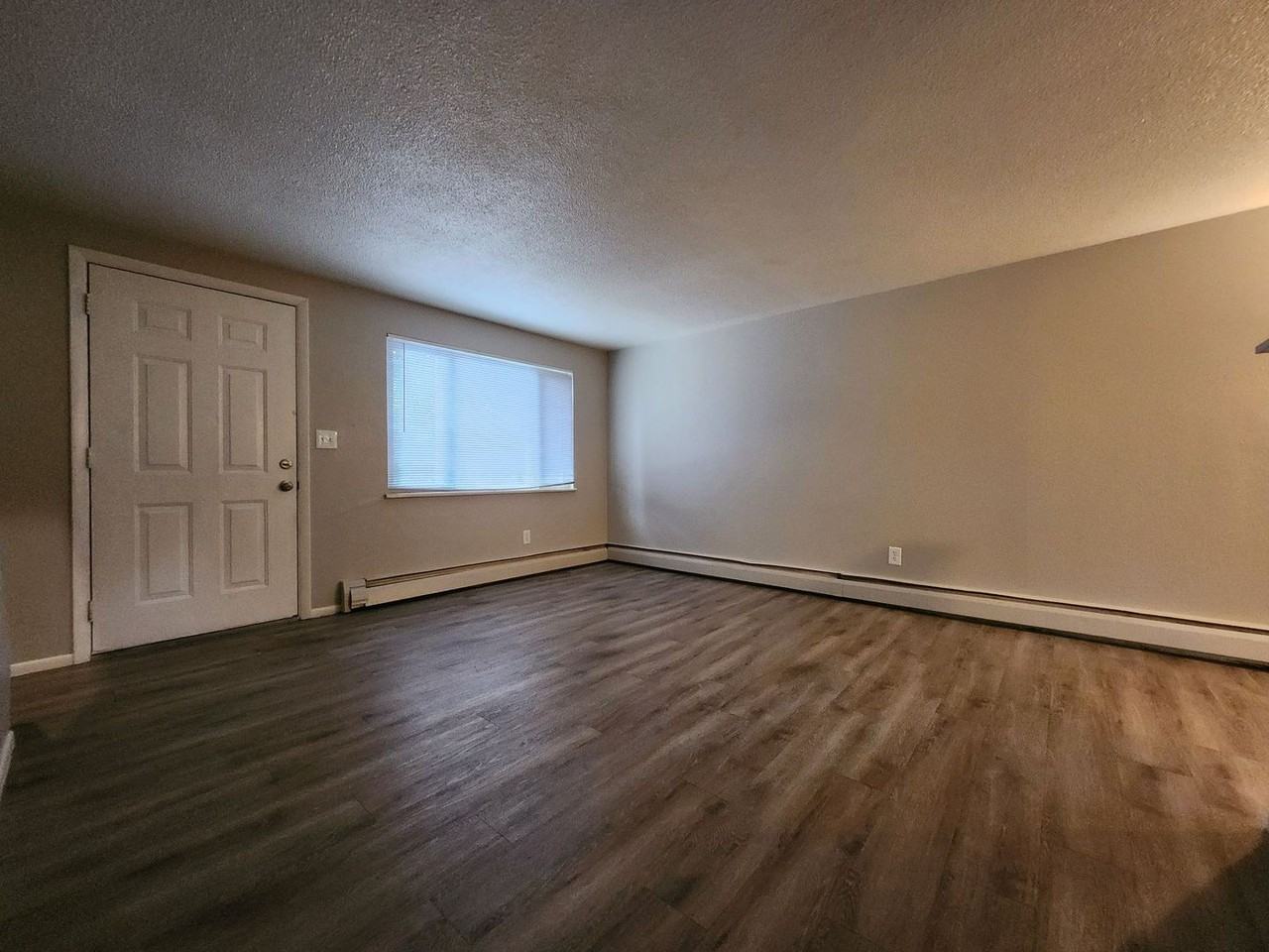 1624 S Cascade Ave #F - Photo 7 of 16