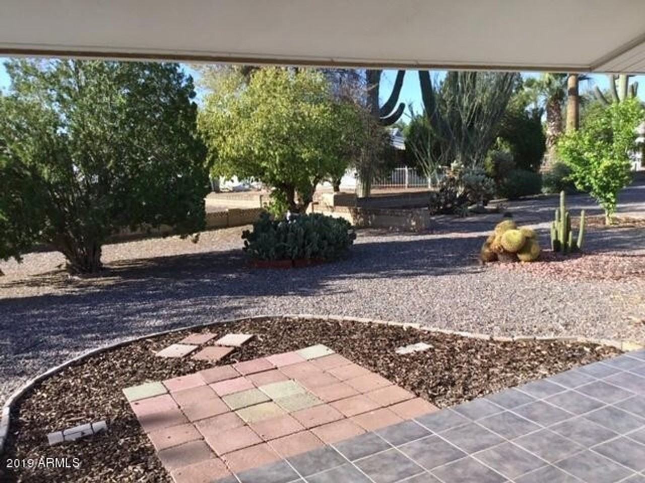 9951 W Clair Dr - Photo 4 of 21