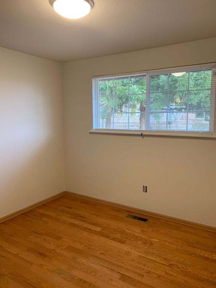 17916 40th Ave E - Photo 5 of 14