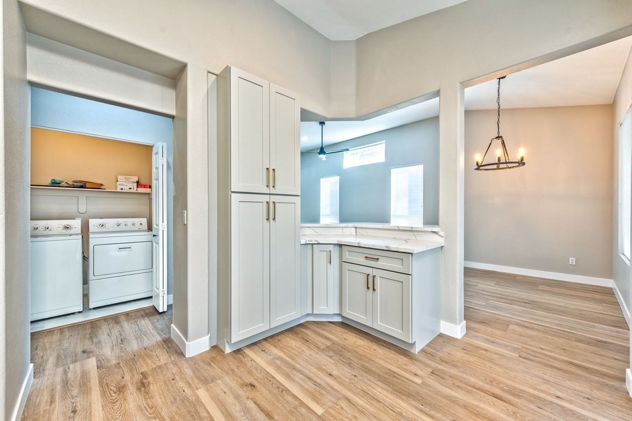 2317 Tilden Way - Photo 5 of 15