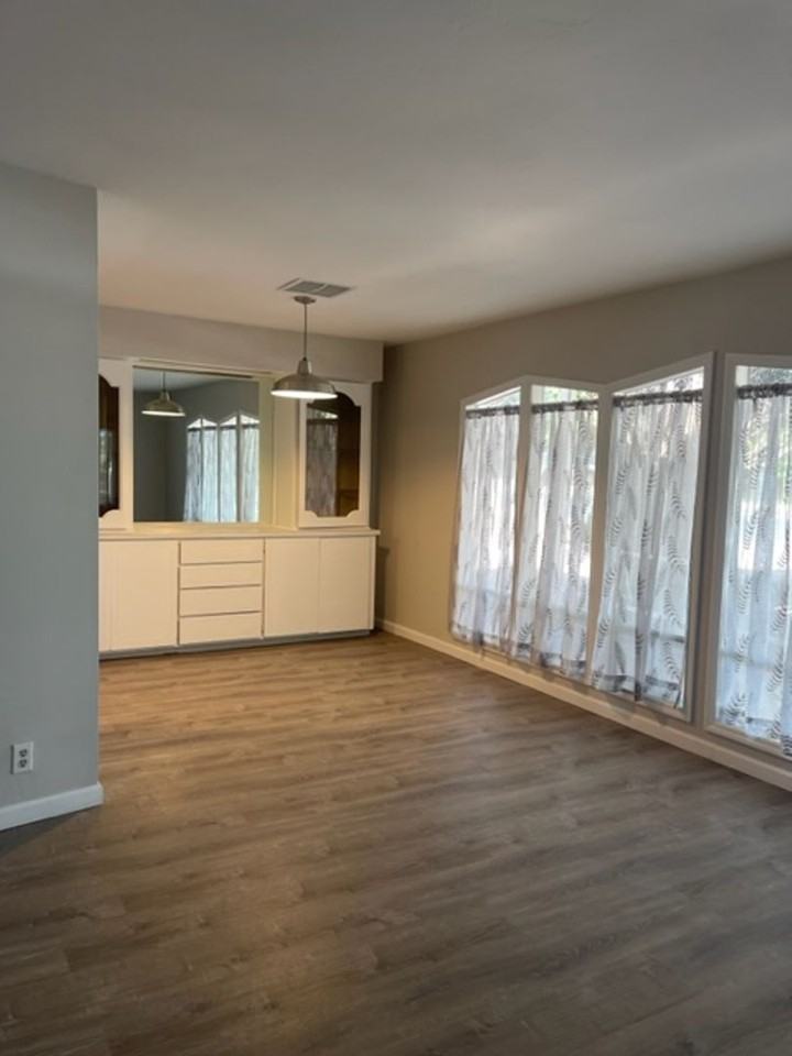 2675 S Sunset Dr - Photo 5 of 18
