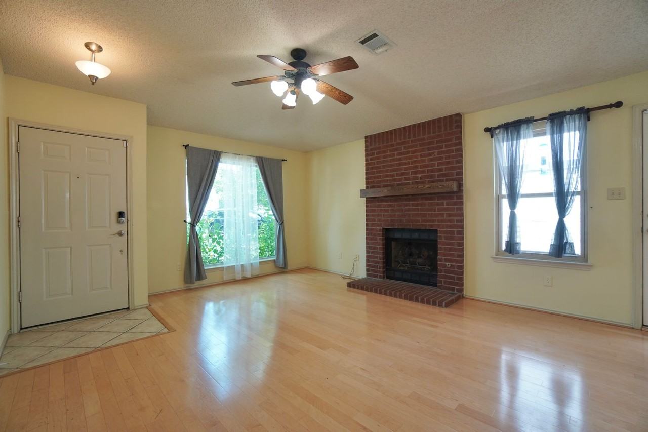 14009 Conner Downs Dr - Photo 3 of 31