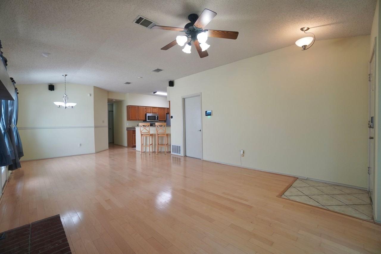 14009 Conner Downs Dr - Photo 6 of 31