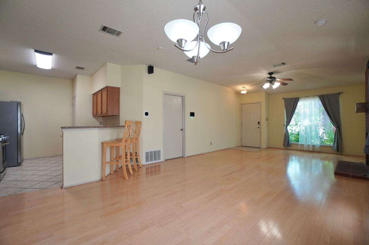 14009 Conner Downs Dr - Photo 7 of 31