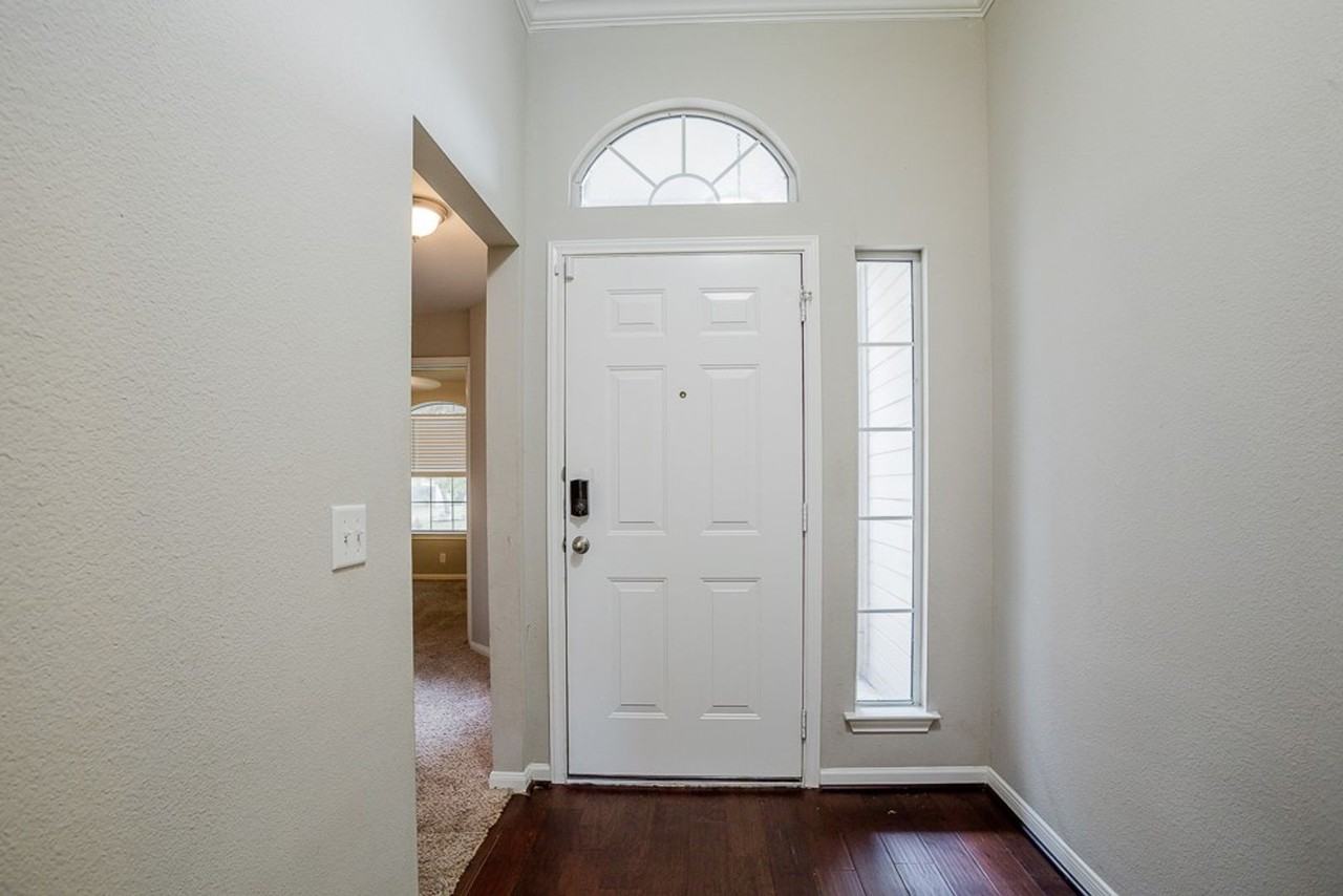 201 Little Lake Rd - Photo 4 of 27