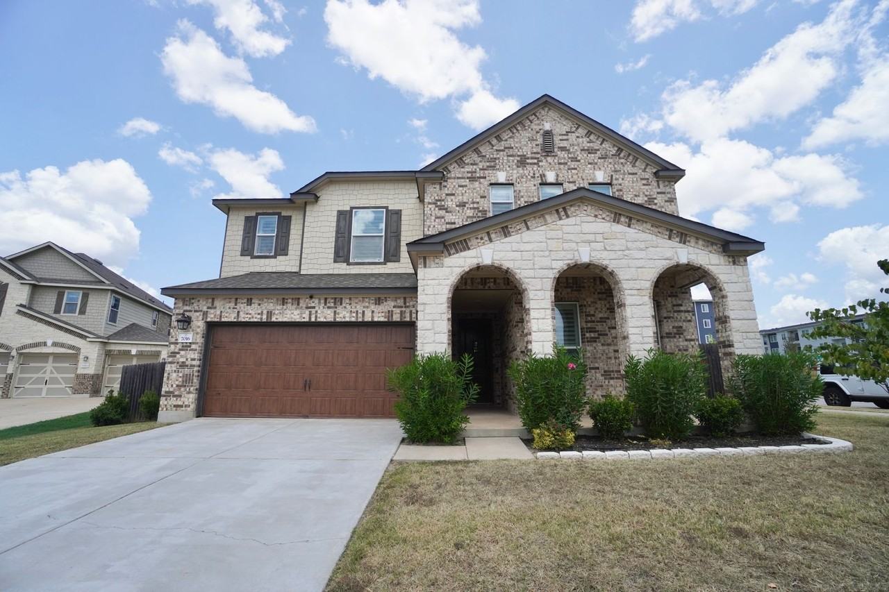 7016 Lickeen Ct - Photo 3 of 41