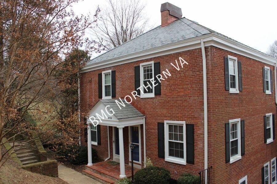2739 S Buchanan St - Photo 2 of 21