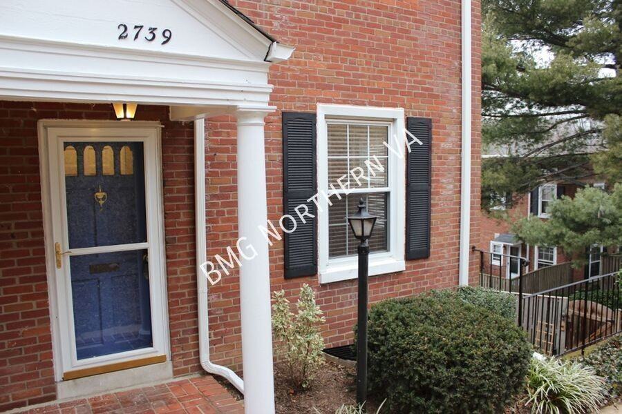 2739 S Buchanan St - Photo 3 of 21