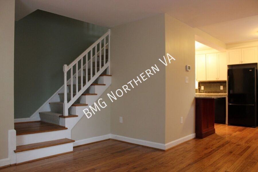 2739 S Buchanan St - Photo 4 of 21