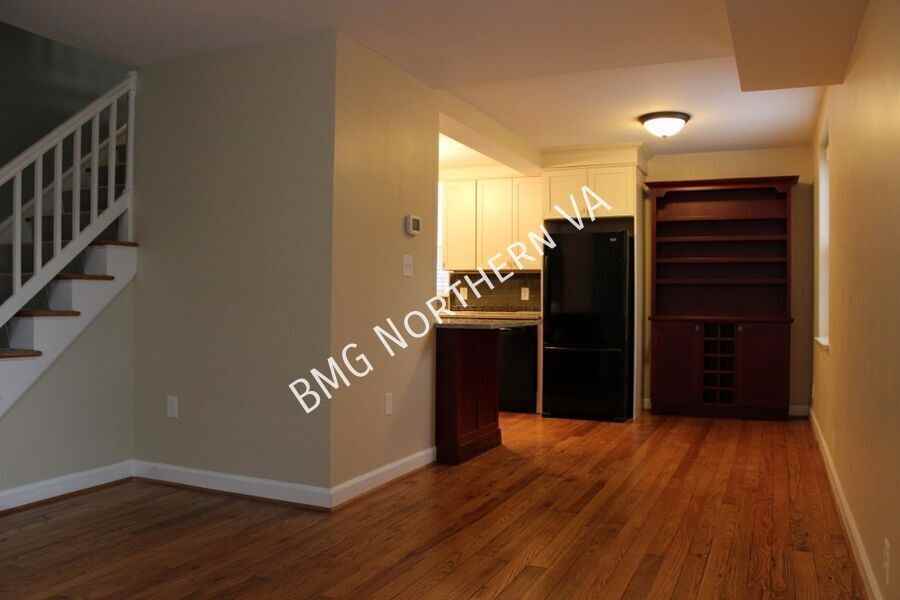 2739 S Buchanan St - Photo 6 of 21