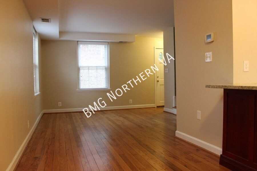 2739 S Buchanan St - Photo 7 of 21