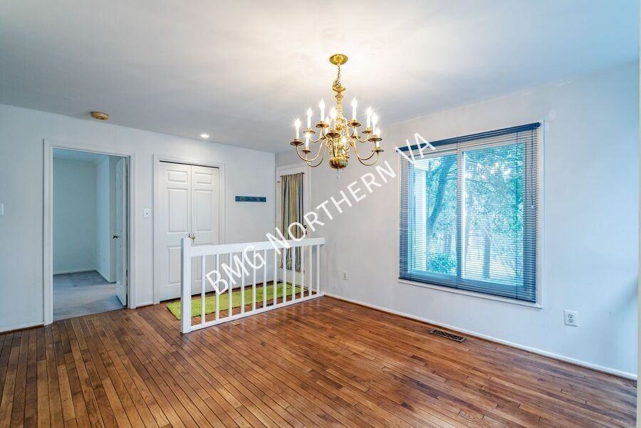 12536 Flatwood Cir - Photo 3 of 30