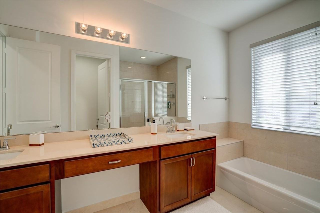 1451 Pioneer Way - Photo 7 of 50