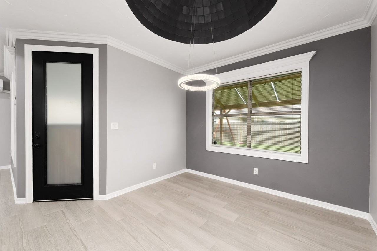 9450 Cajun Blvd - Photo 7 of 27
