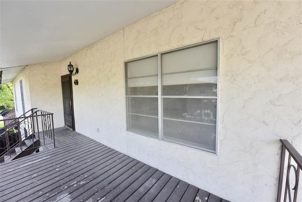 100 Royal Way Dr Apt 4d - Photo 3 of 23