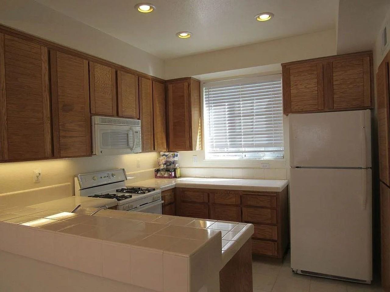 1480 Los Buellis Way - Photo 7 of 22
