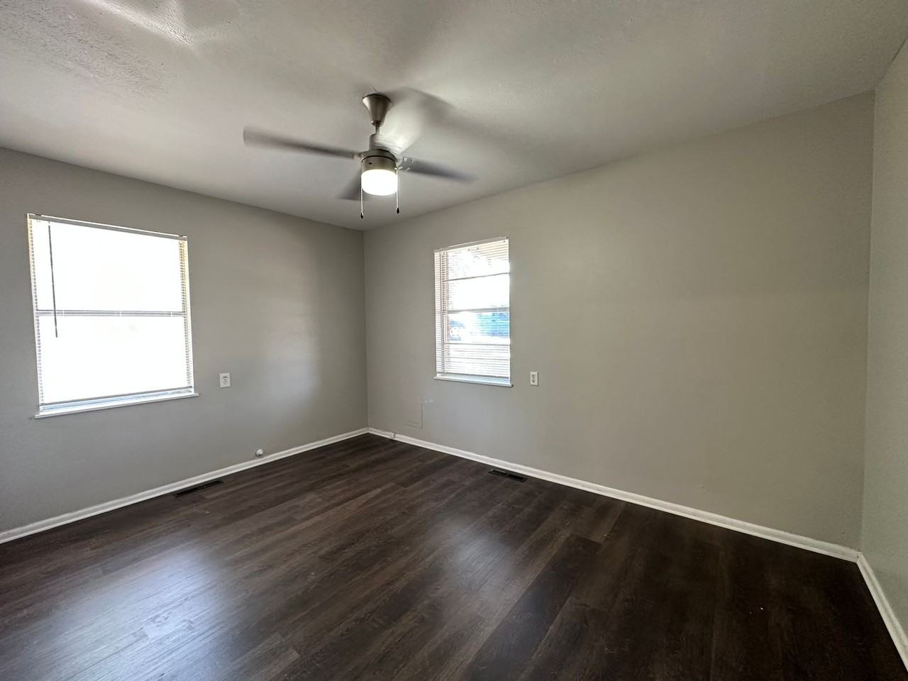 6404 Waynewood Ct - Photo 7 of 14