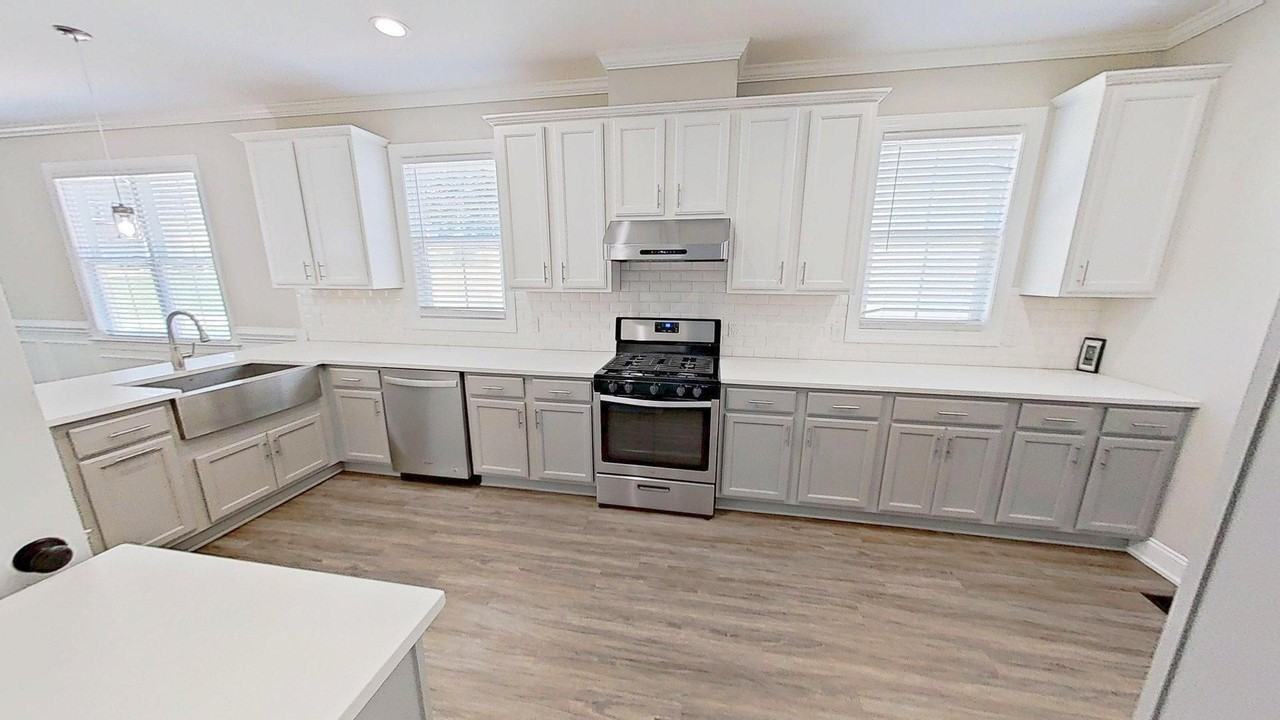 119 Ashley Woods Ct - Photo 2 of 50