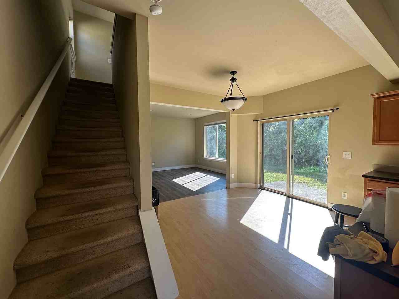 901 Gladstone St - Photo 3 of 30