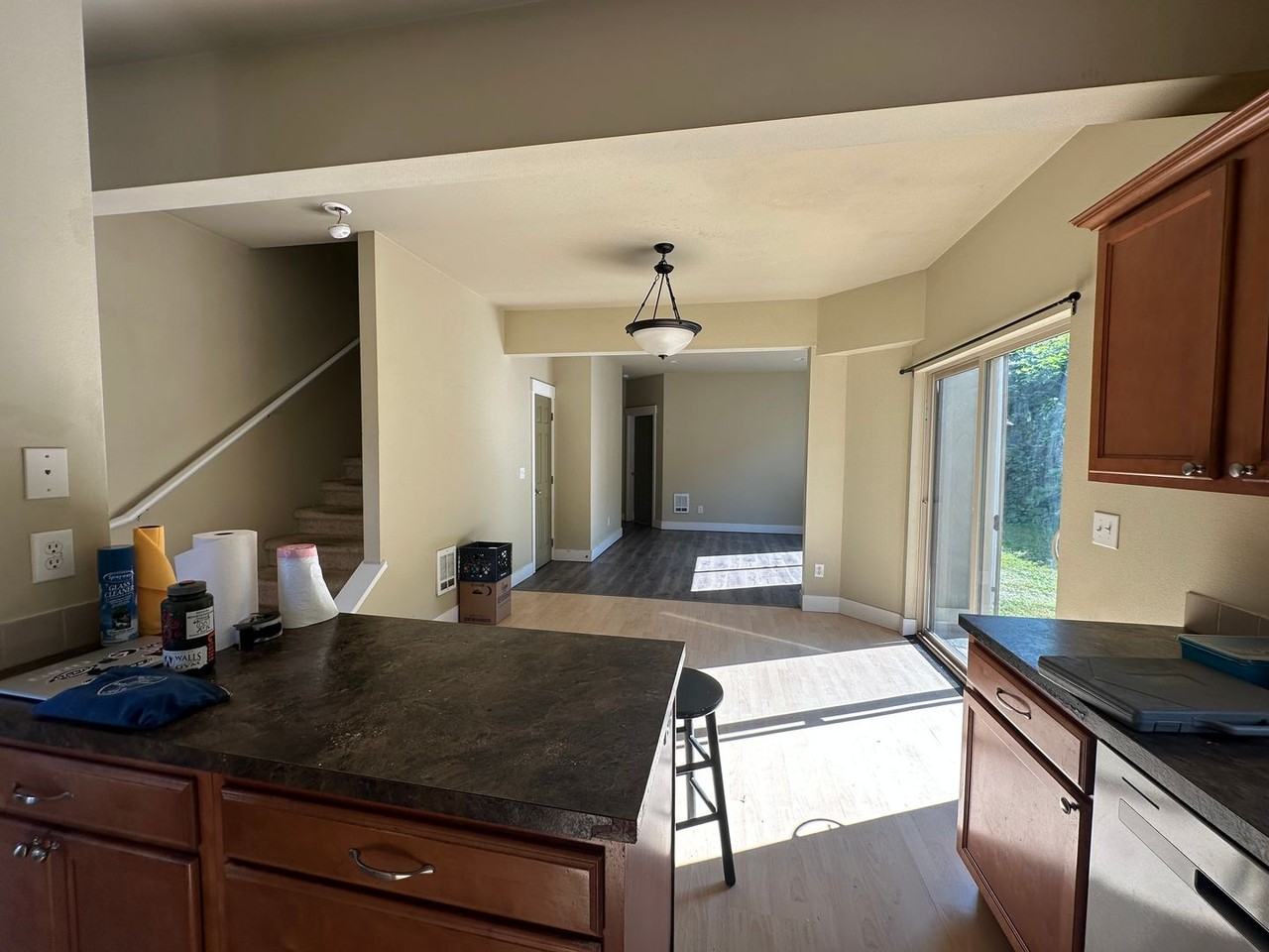 901 Gladstone St - Photo 5 of 30