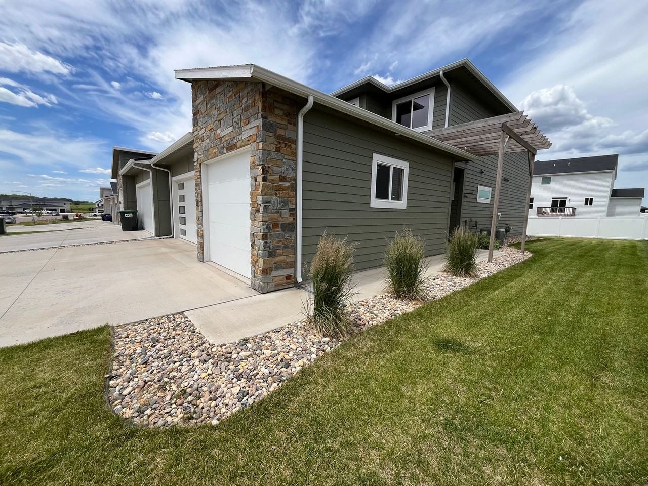 5406 W Liberator Cir - Photo 2 of 28