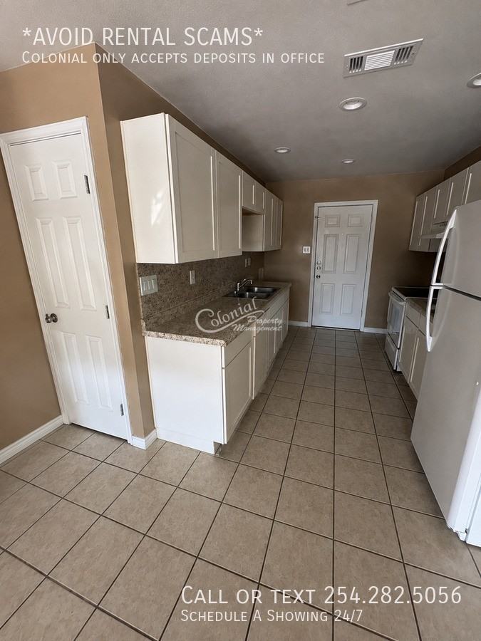903 Dryden Ave #A - Photo 3 of 8