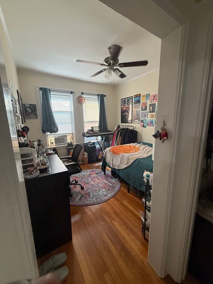 22 Park Vale Ave - Photo 3 of 15