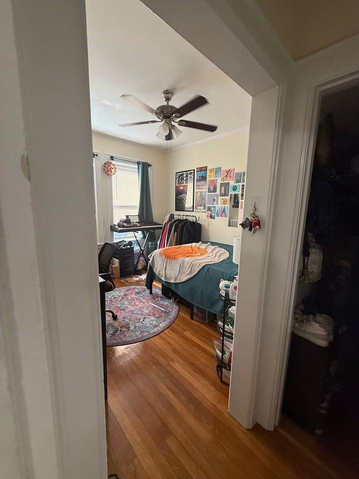 22 Park Vale Ave - Photo 5 of 15