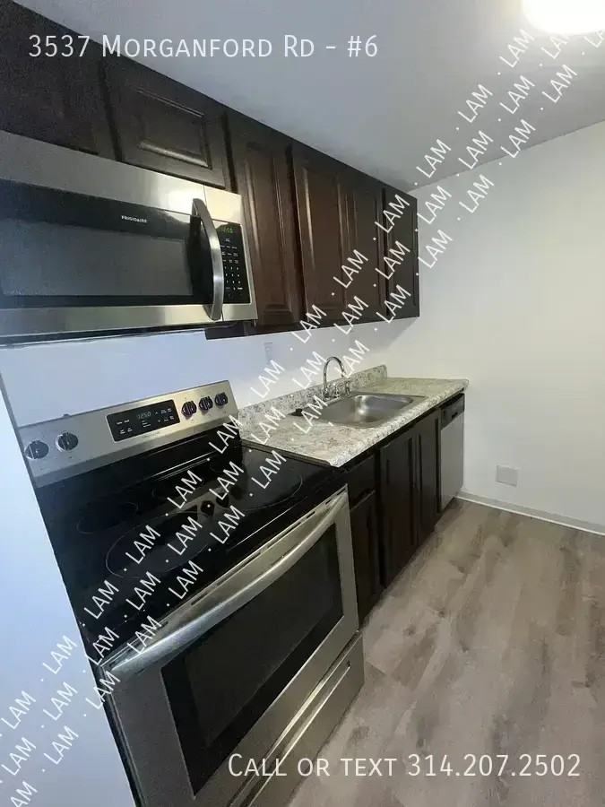 3537 Morganford Rd #6 - Photo 4 of 8
