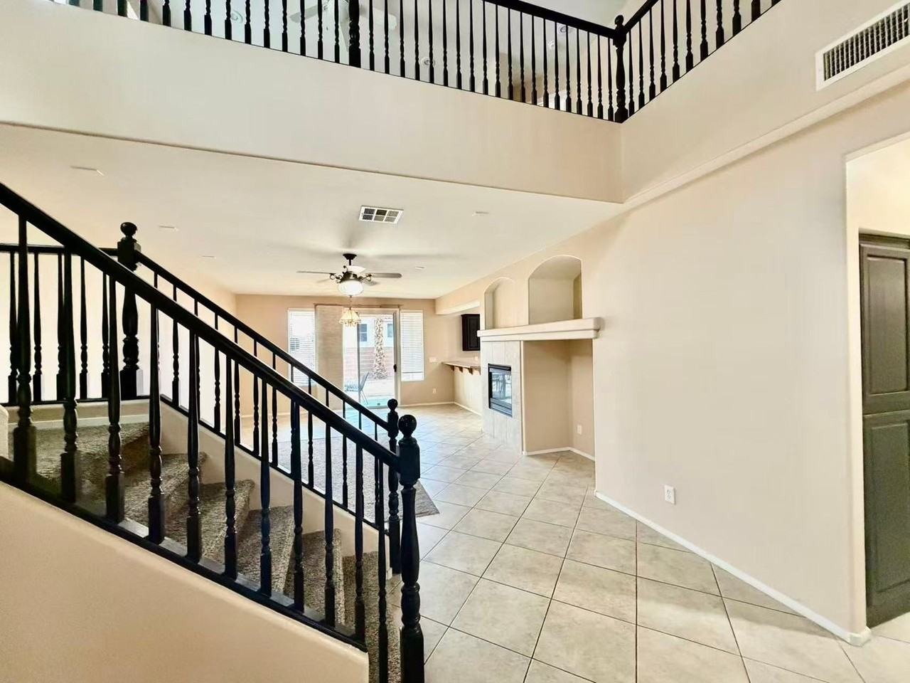 6068 Laughing Creek St - Photo 2 of 25