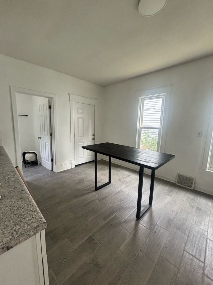 736 N 2nd St - Photo 2 of 14