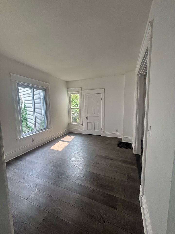 736 N 2nd St - Photo 5 of 14