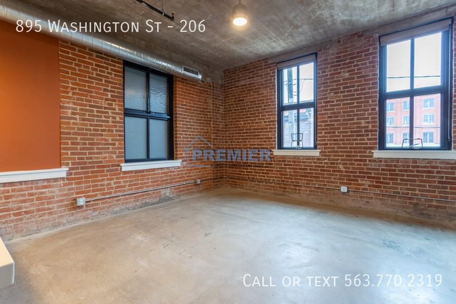 895 Washington St #206 - Photo 5 of 29