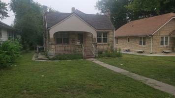 featured image of 534 W 3rd St
